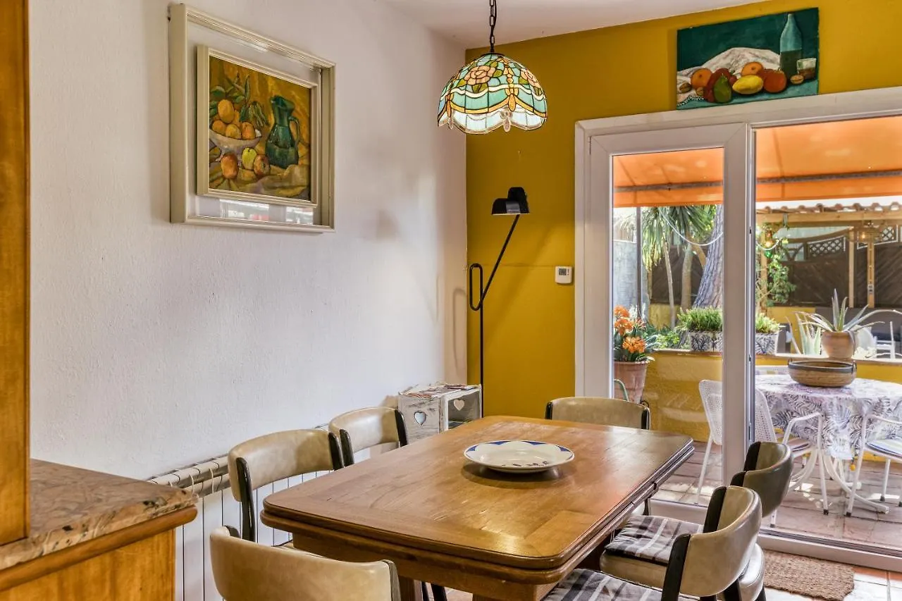 Holiday home Casa En Urb Cala Montgo Villa L'Escala